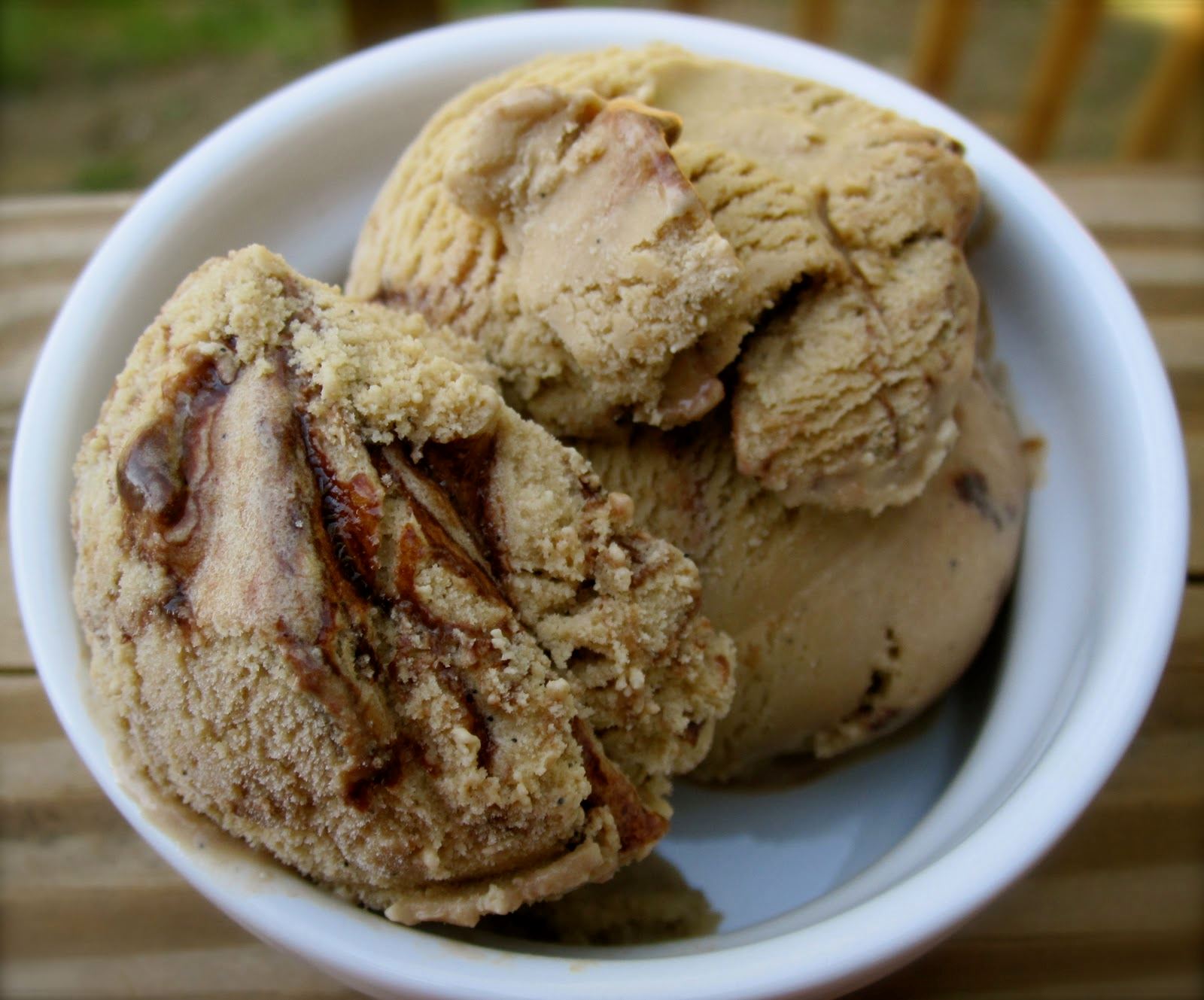 Picture of A/C No sugar added coffee fudge ice cream