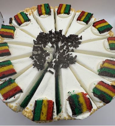 Picture of Rainbow cookie cannoli cake 14ct